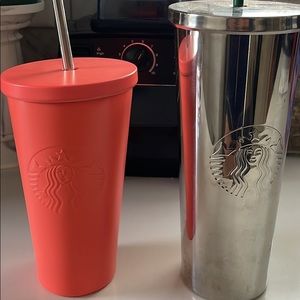 Set of 2 Starbucks cups